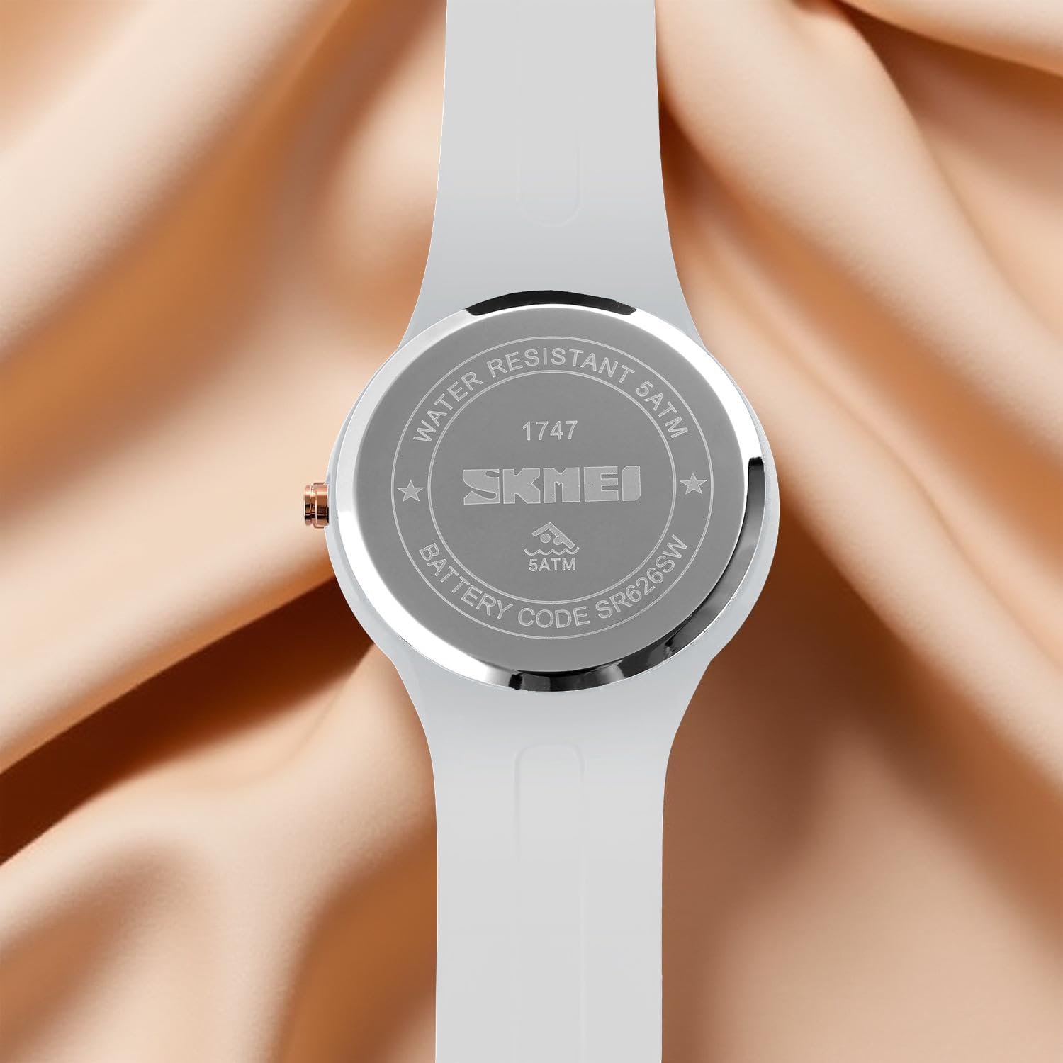 SKMEI Women's Japanese Quartz Sports Watch – Silicone Strap