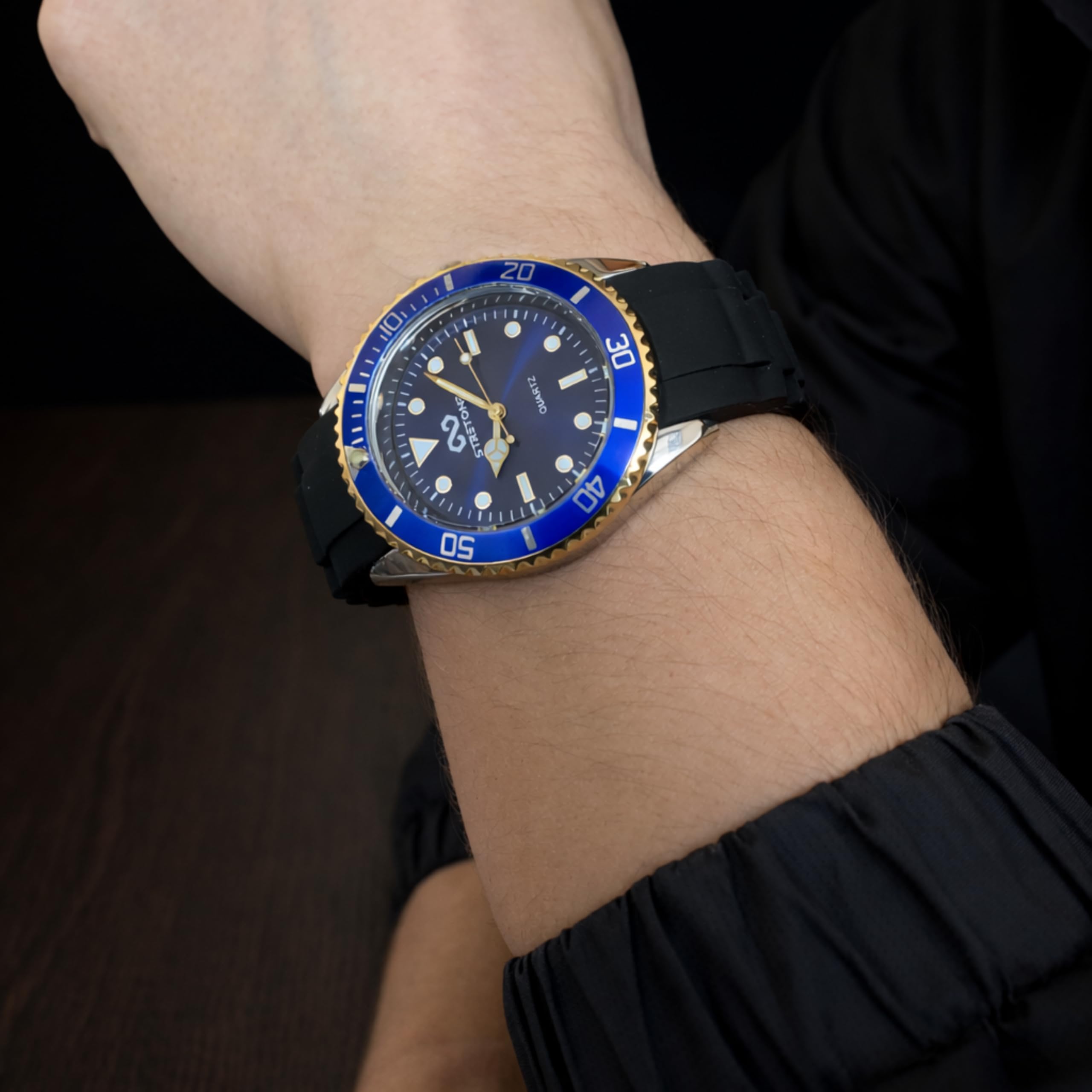Stretone Men's Japanese Quartz Diver-Style Watch – Black Silicone Strap